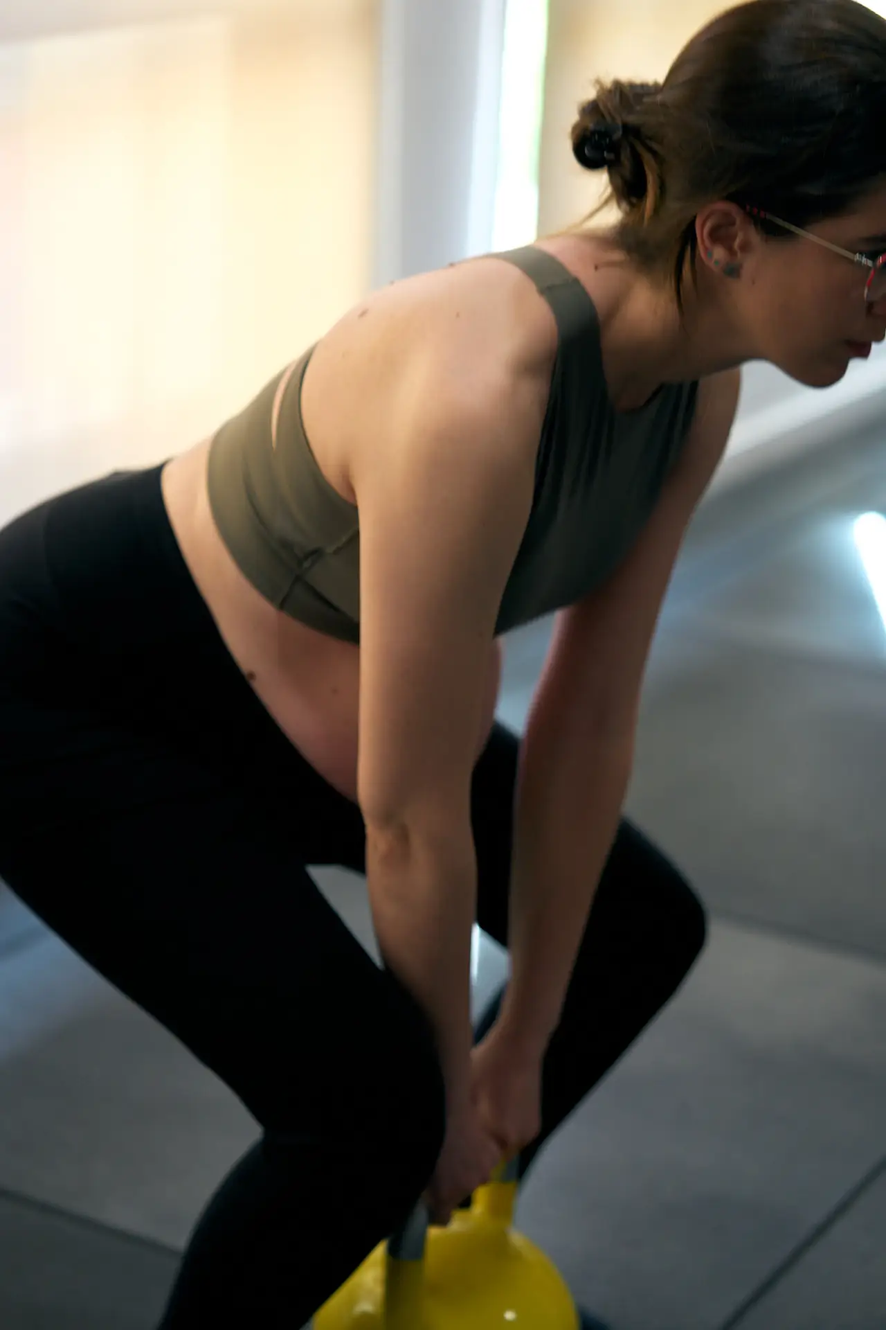 Embarazo gemelar entrenando fuerza